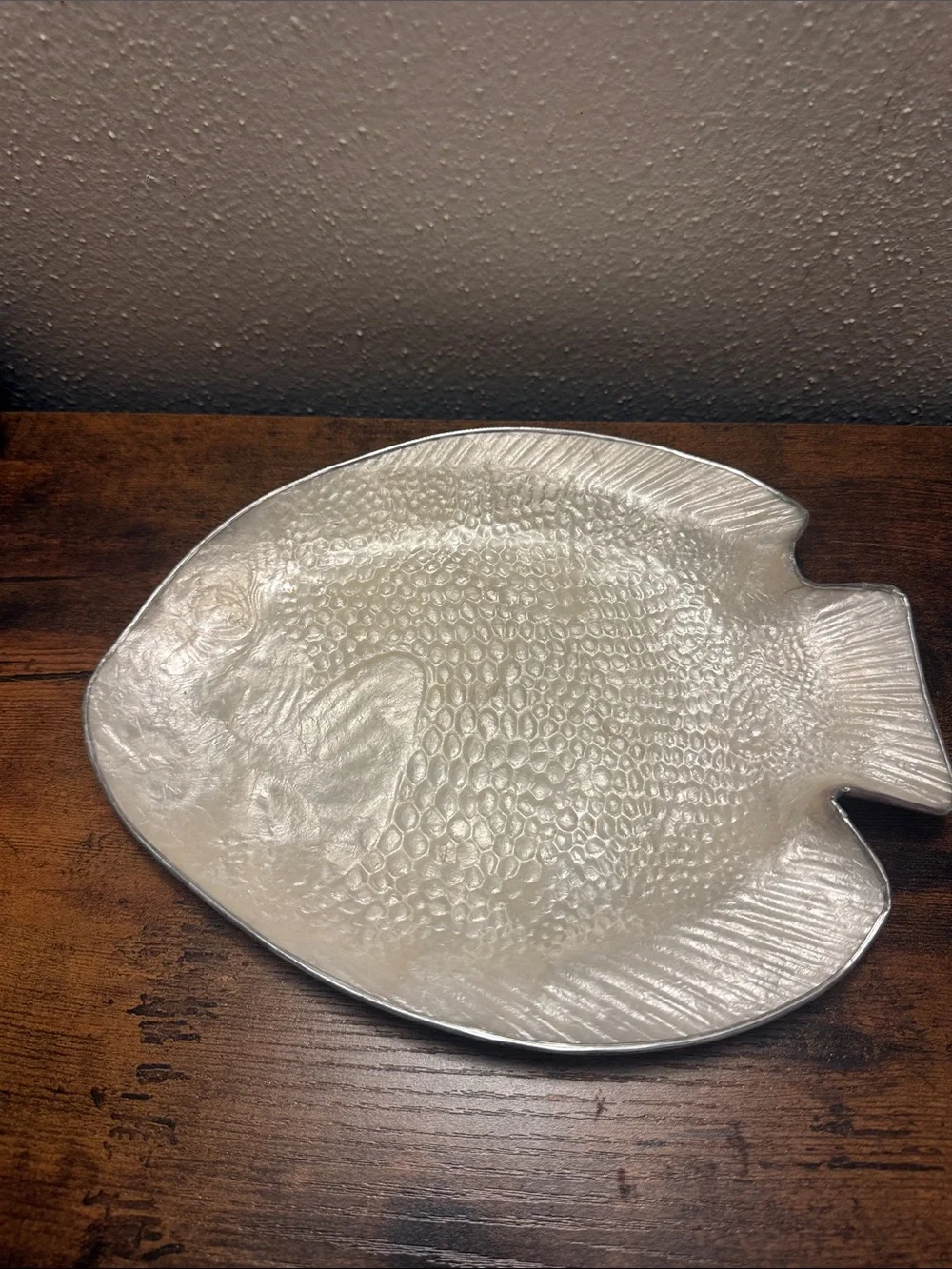 Vintage mother-of-pearl Fish-Shaped Dishes Set of 3 in Silver-White Finish